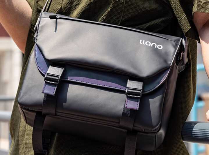 カメラ バッグ 撮影師の相棒 防水機能付き斜めがけカメラバッグ