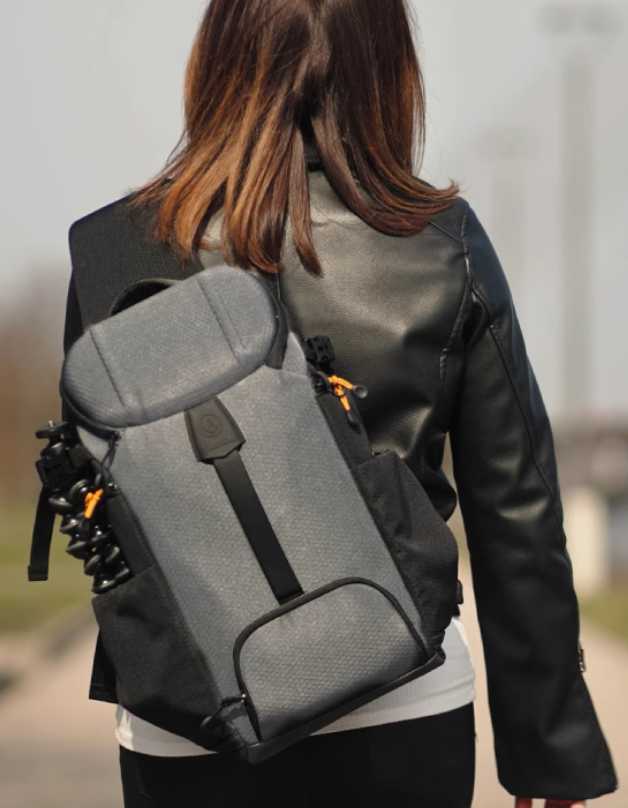 https://fulmo-img-server.com/camera-tote/1756440968305_dmuwod6s_qgmo8nhb.jpeg