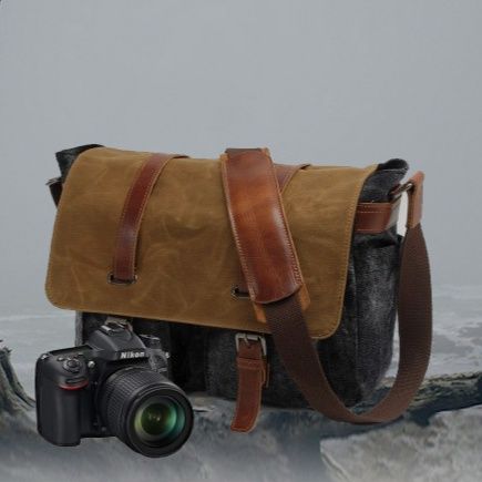 カメラ バッグ ヴィンテージ風革製フラップ付きカメラ収納ショルダーバッグ