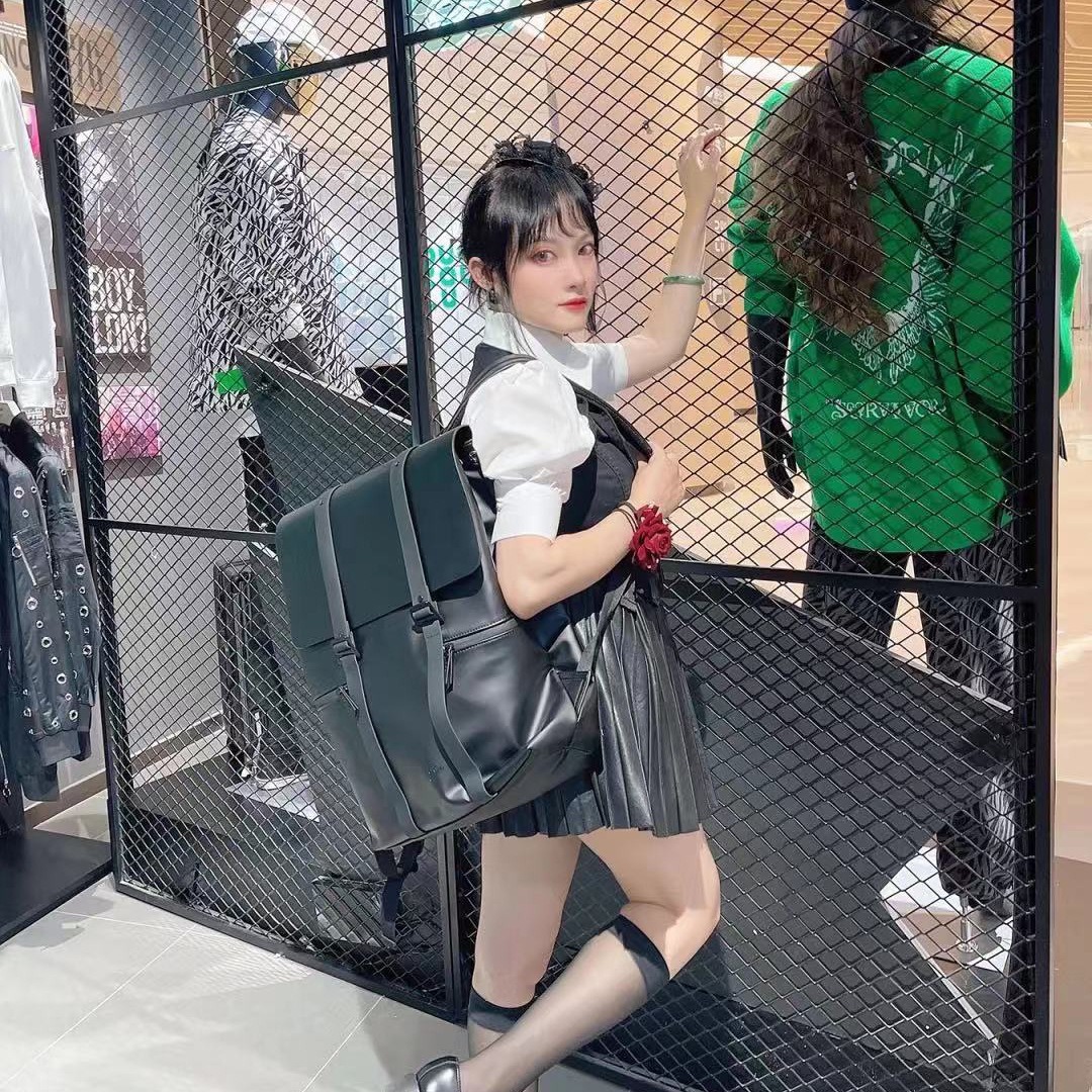カメラ バッグ シンプル防水カメラリュック