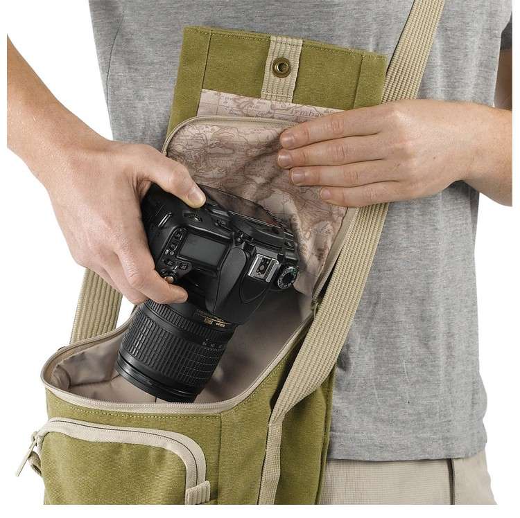 https://fulmo-img-server.com/camera-tote/f43e47e1c03b4e98aa39e1ffdb312a44.jepg