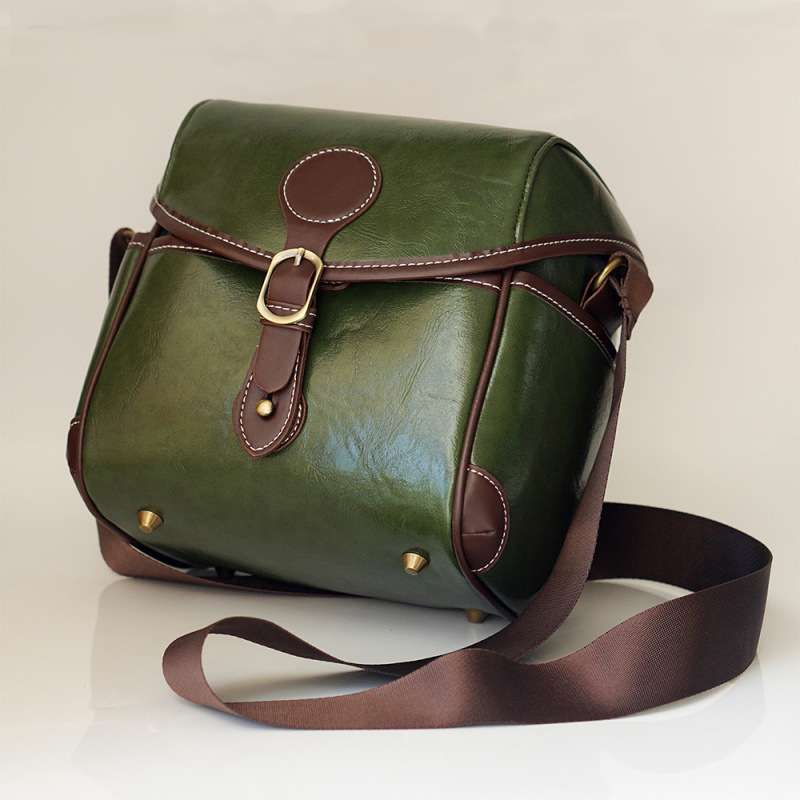 https://fulmo-img-server.com/camera-tote/f6a13456ee474aff982f0b84b250464c.jepg