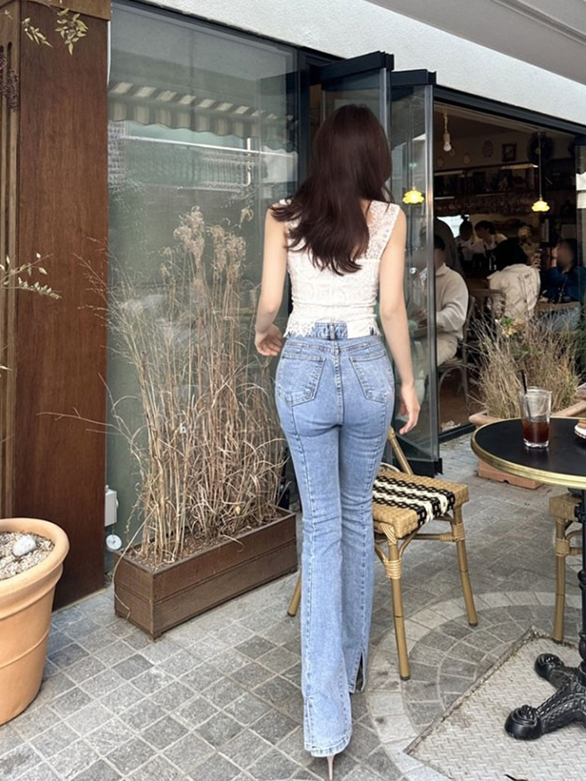https://fulmo-img-server.com/camirico/2aa4e6ad-a80b-4b63-8c79-1e54cc5b8202.jpg