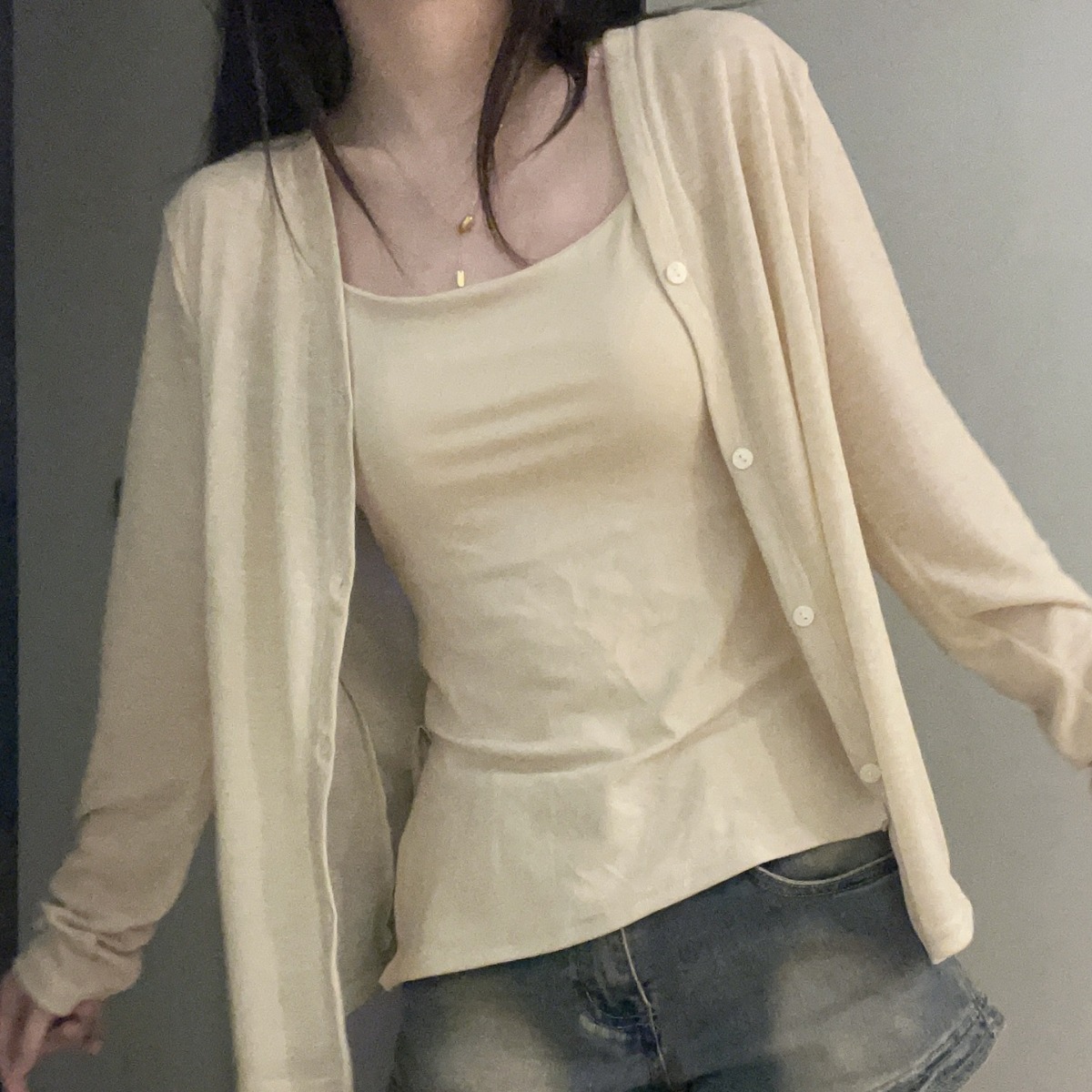 https://fulmo-img-server.com/camirico/cef6bec6-603c-43f8-ad65-84abeced0626.jpg