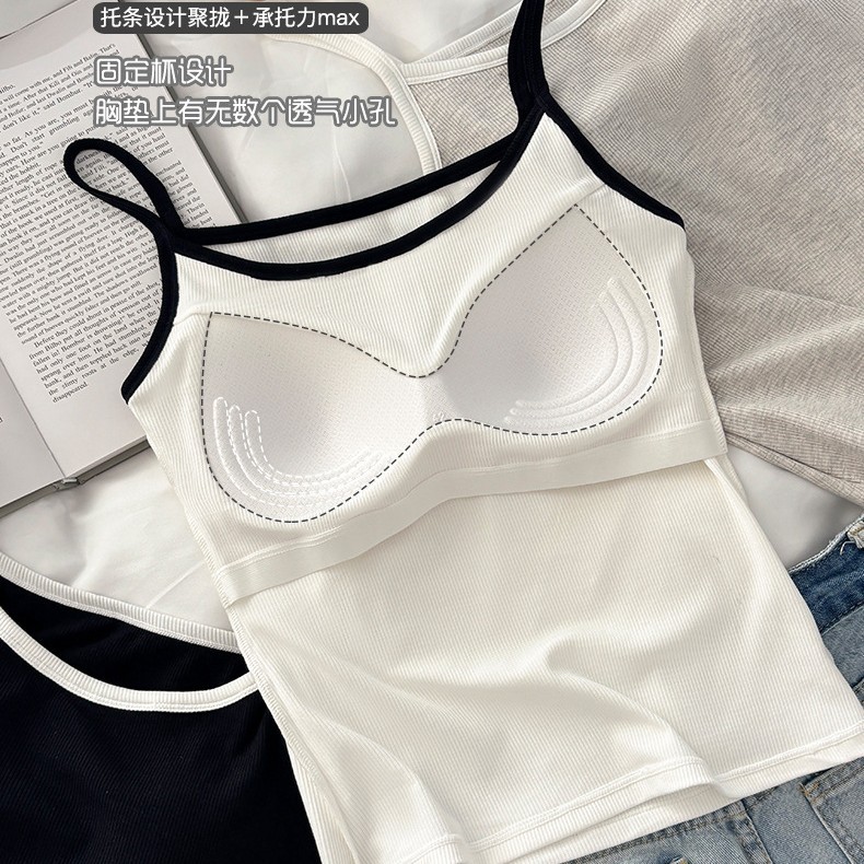 https://fulmo-img-server.com/camirico/d9575456-915d-4b1b-9e12-7feff27178ee.jpg