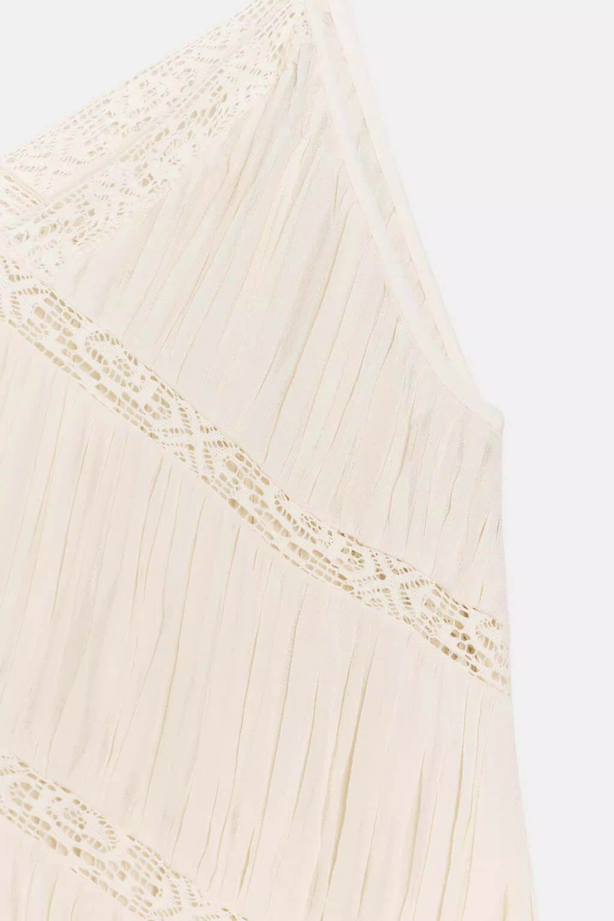 https://fulmo-img-server.com/camirico/dc32acf7-b66f-4e97-887b-2ea7bdea1016.jpg