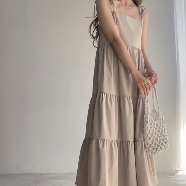 フリルロング丈キャミワンピース体型カバー上品