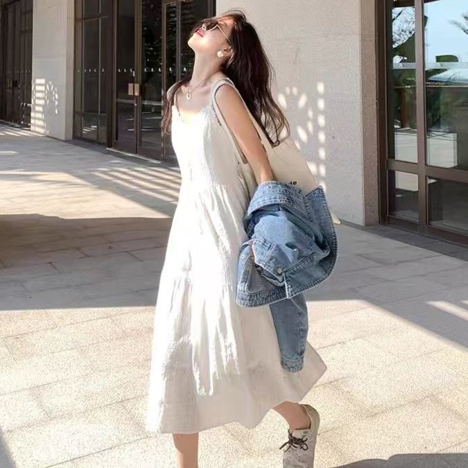 キャミワンピース ティアードフリル切替リゾート風キャミワンピース　白