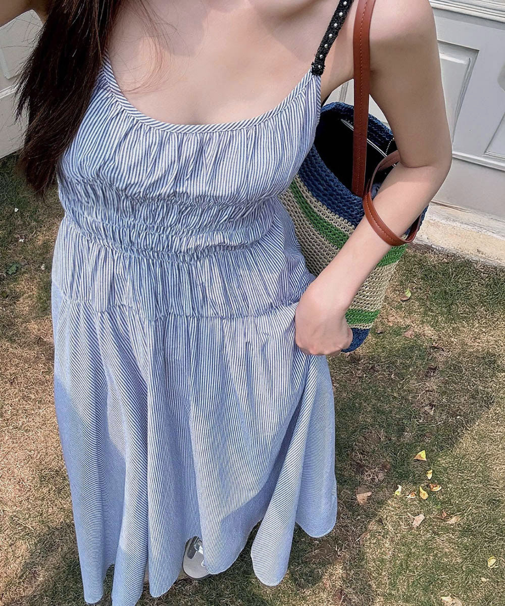 フリル付きストライプ柄キャミワンピース 大人可愛い