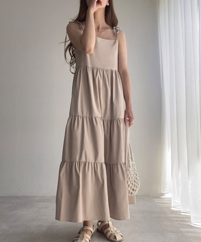 フリルロング丈キャミワンピース体型カバー上品