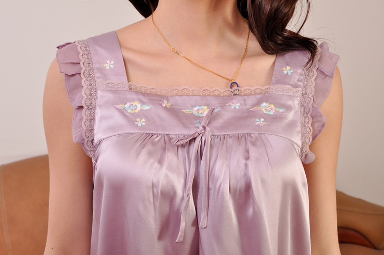 キャミワンピース フリルデザイン袖なしサテンナイトドレス