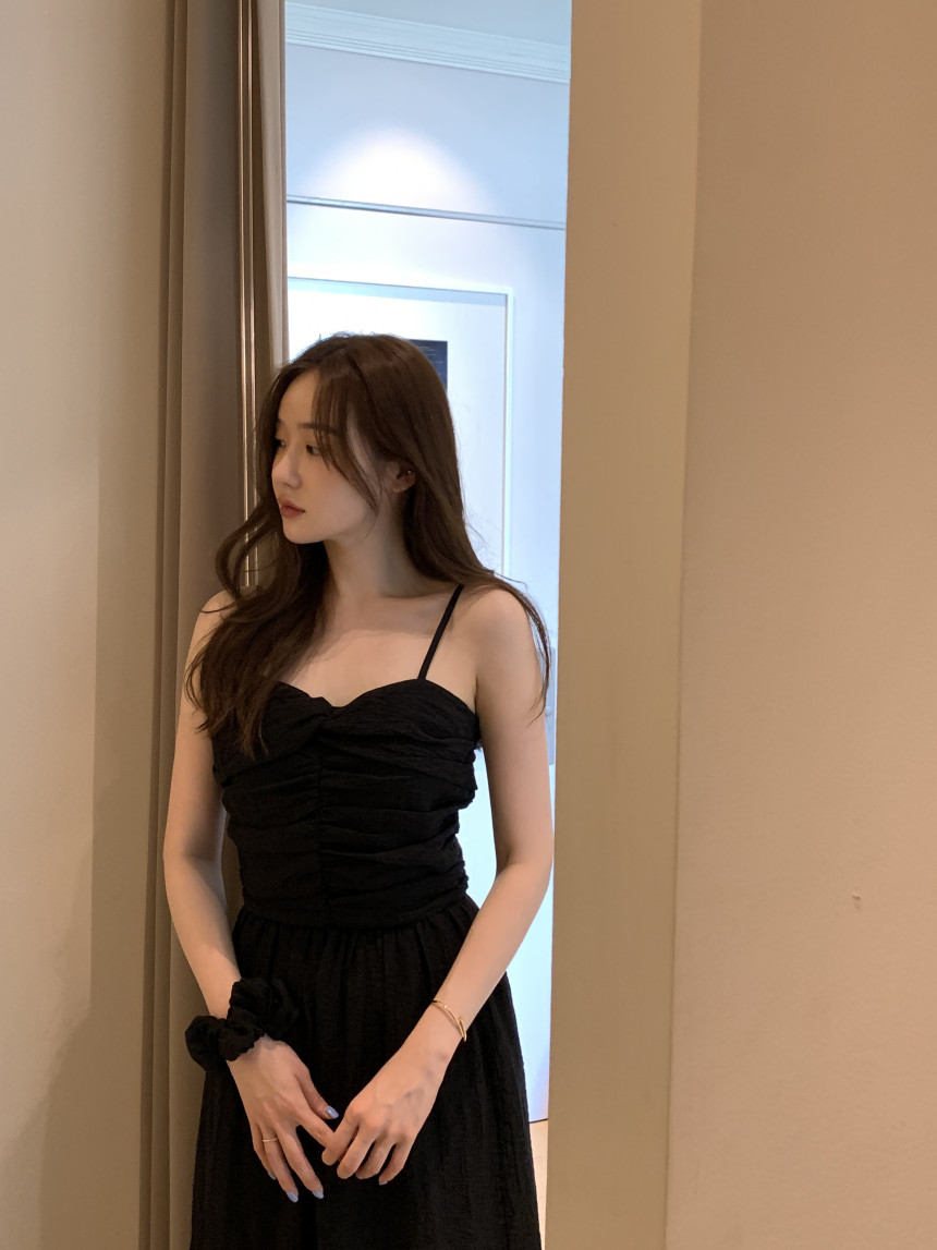 https://fulmo-img-server.com/camiwanpy/cab3ab82-0433-4a7a-8e00-967f04e4b244.jpg