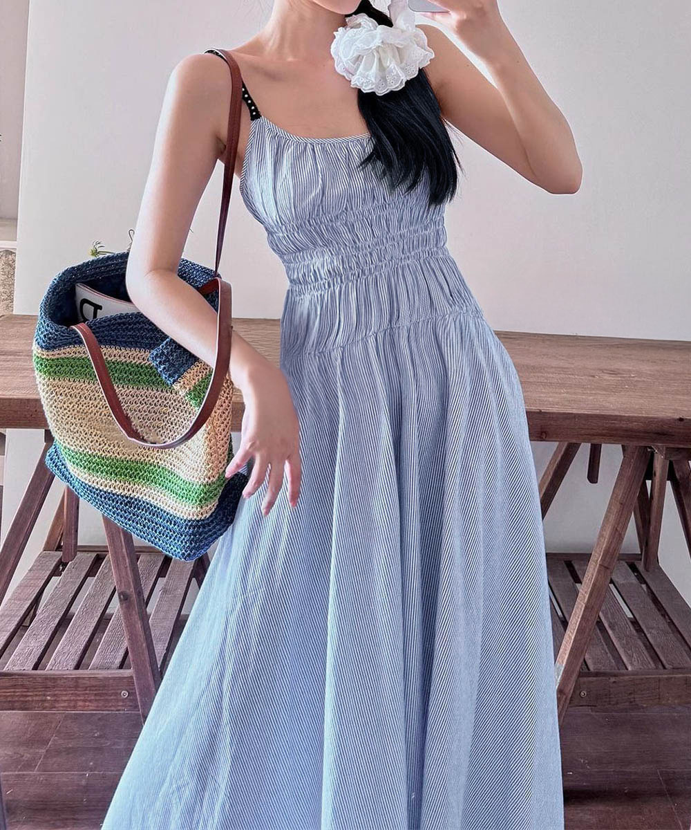 フリル付きストライプ柄キャミワンピース 大人可愛い