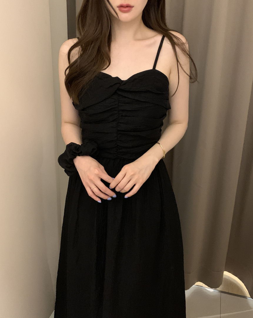 https://fulmo-img-server.com/camiwanpy/f64e2042-1645-4019-9291-c04e5644b43c.jpg