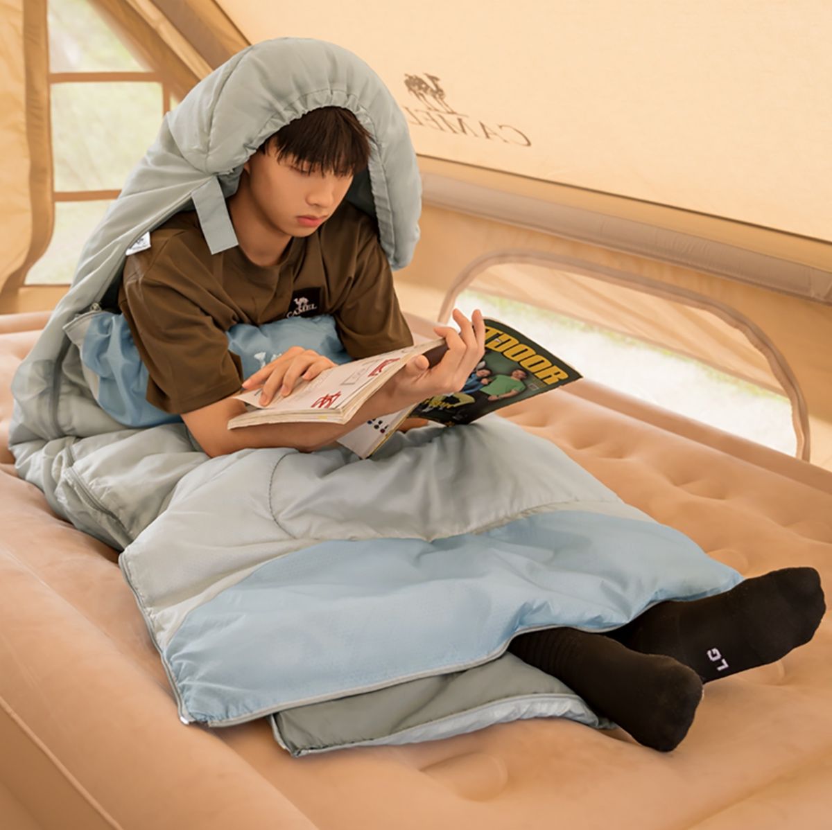 キャンプ用品 快適睡眠ポケット寝袋