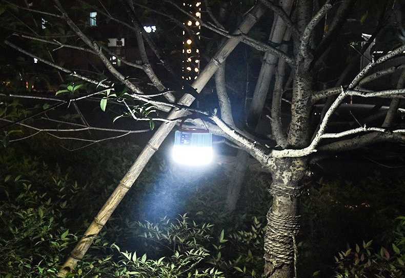 キャンプ用品 多機能ソーラー充電式ランタン