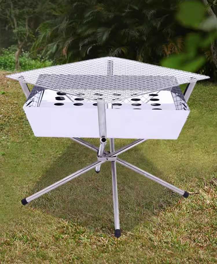 キャンプ用品 コンパクト焚き火台ポータブルグリル