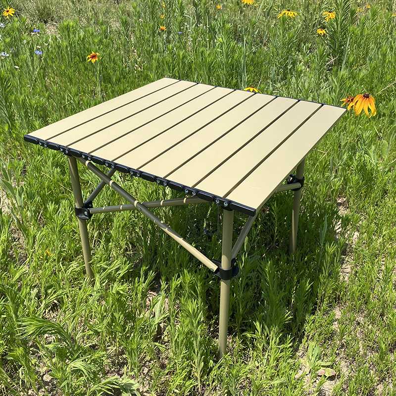 キャンプ用品 折りたたみ式アウトドアテーブル 野遊びの友