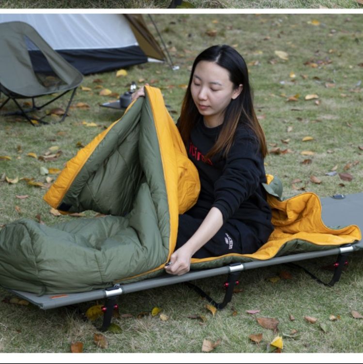 キャンプ用品 快眠折りたたみ式軽量寝袋
