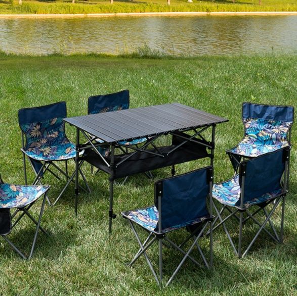 キャンプ用品 収納棚付き折りたたみ式多機能キャンプテーブル