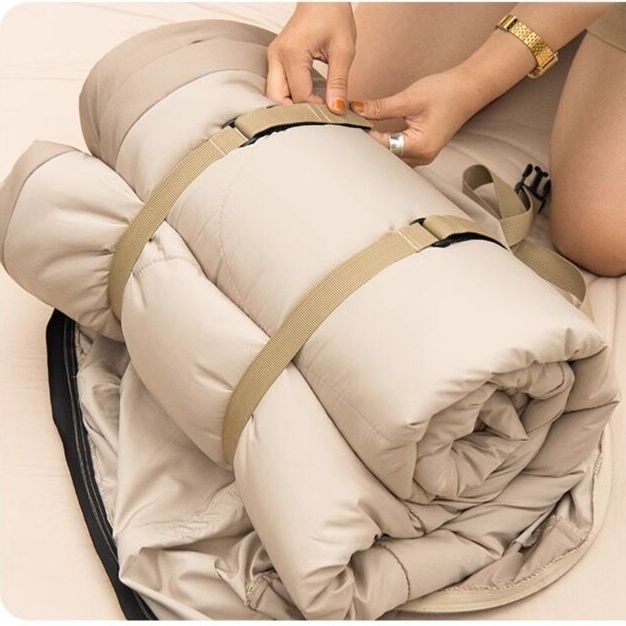 キャンプ用品 封筒型ゆったり快眠寝袋枕付き