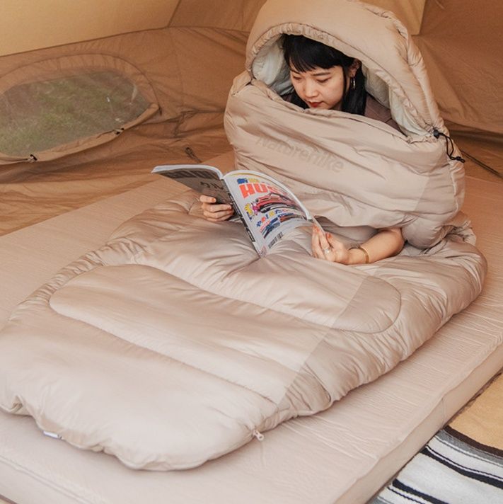 キャンプ用品 封筒型ゆったり快眠寝袋枕付き