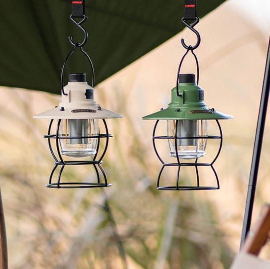 キャンプ用品 充電式防水仕様復古調吊り下げ式ランタン