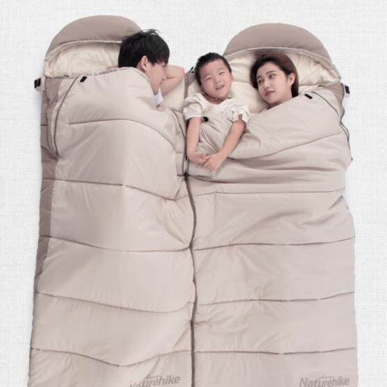 キャンプ用品 ゆったり快適封筒型二人用寝袋