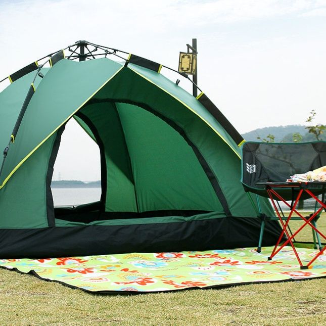 キャンプ用品 自動展開式ドーム型ファミリーテント