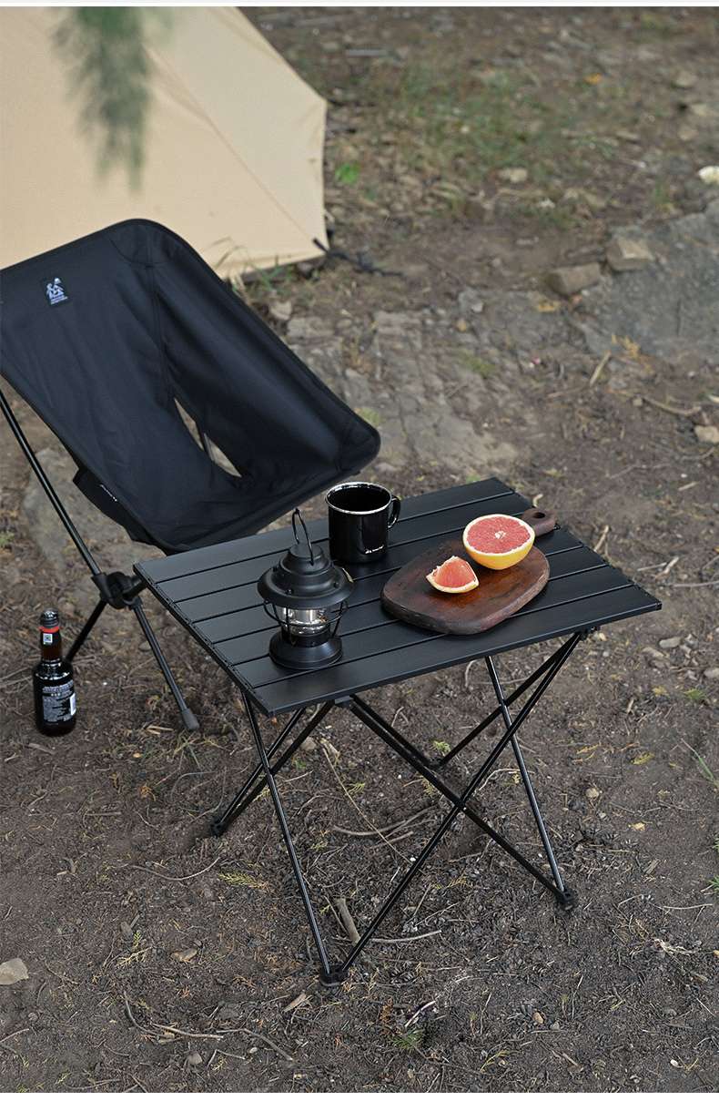 キャンプ用品  折りたたみ式コンパクトキャンプテーブル