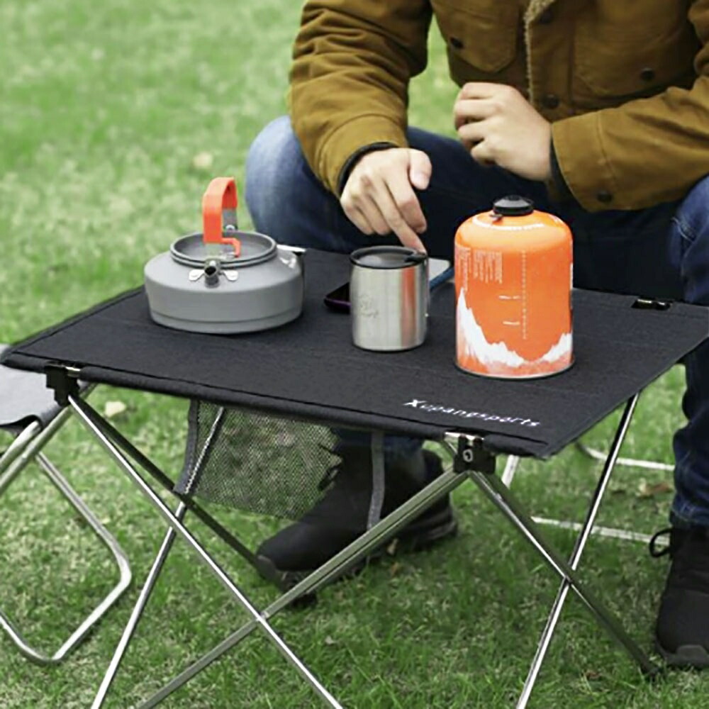 キャンプ用品 折りたたみ軽量黒色キャンプテーブル収納袋付き
