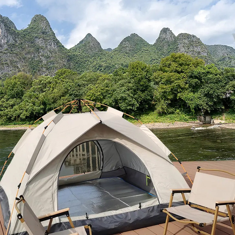 キャンプ用品 自動展開式ドーム型ファミリーテント