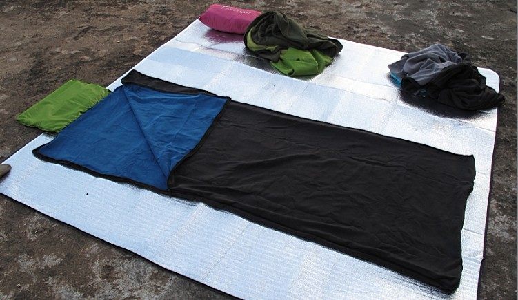 キャンプ用品 軽量封筒型寝袋 快適睡眠仕様