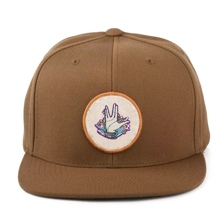 メンズ キャップ 刺繍ワッペン付きフラットつば野球帽