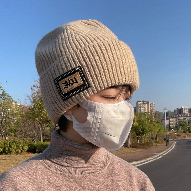 メンズ キャップ ワッペン付きリブ編みニット帽