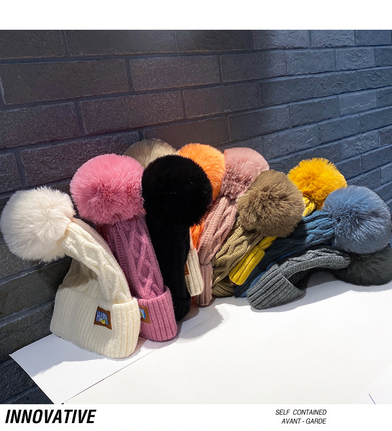 メンズ キャップ ケーブル編みボリュームボンボン付きニット帽