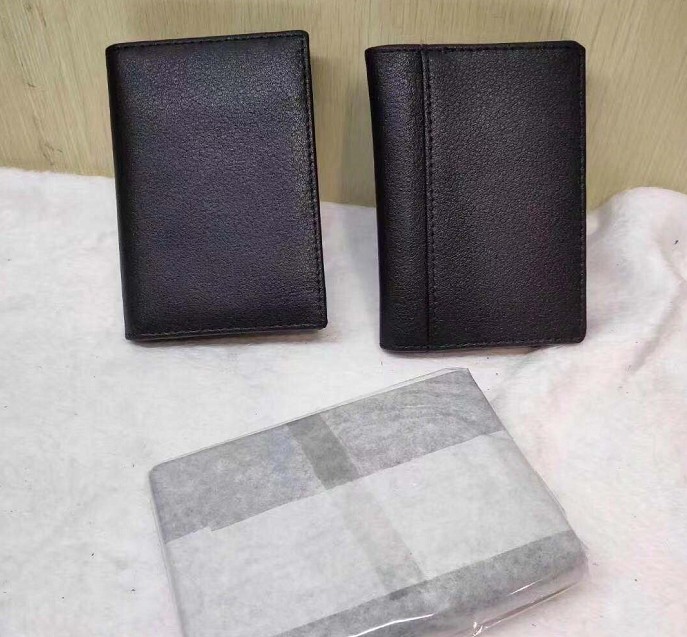 https://fulmo-img-server.com/cardcasemarket/0bd4ff99-4f5f-460f-9559-4d3aa1e737b6.jpg