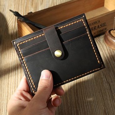 https://fulmo-img-server.com/cardcasemarket/1761083011389_qg0o9i3i_teeuofxl.jpeg