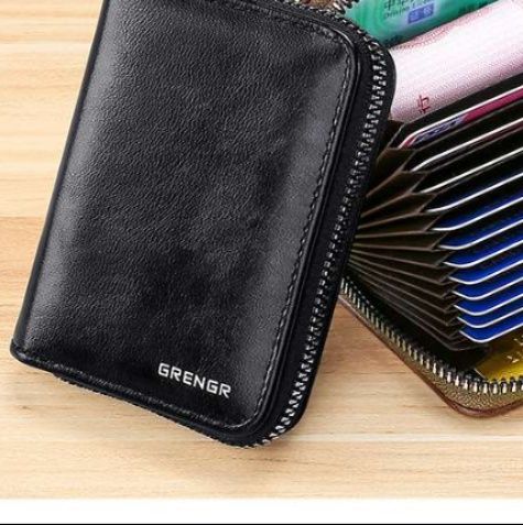 薄型ジッパー式名刺入れ 四版サイズ鞄収納対応カードケース