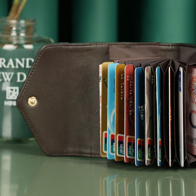 名刺入れ 編み込み革製名刺ケース