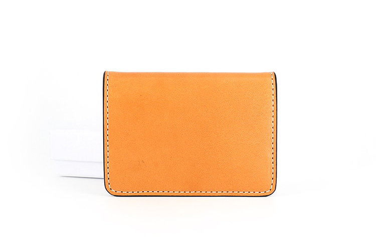 手縫い仕立て本革二つ折りビジネス名刺入れ
