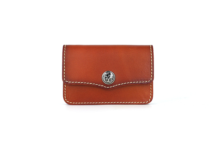 本革職人仕立て金属釦付きビジネス名刺入れ