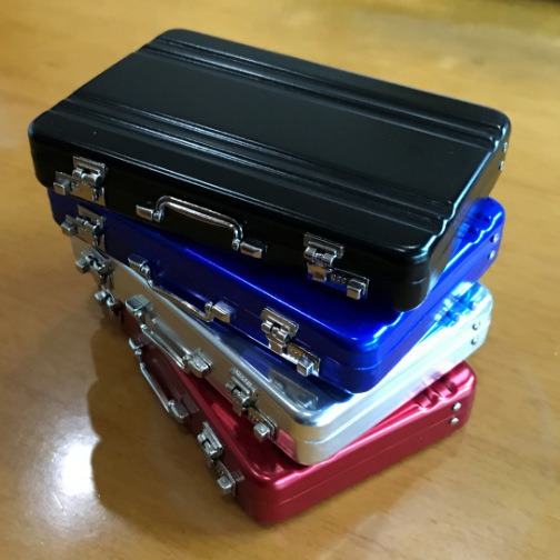 アルミ製コンパクト名刺入れ