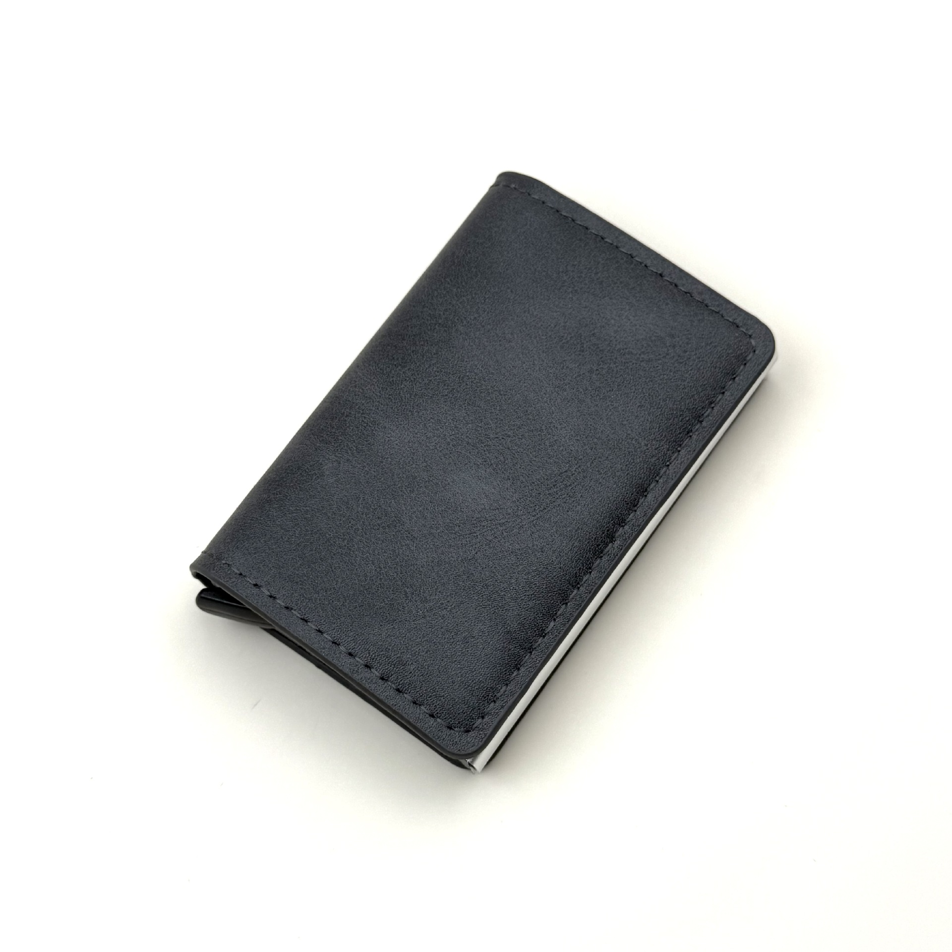 https://fulmo-img-server.com/cardcasemarket/a3ecdd4b-6350-4040-8227-bf3e7b1771e3.jpg
