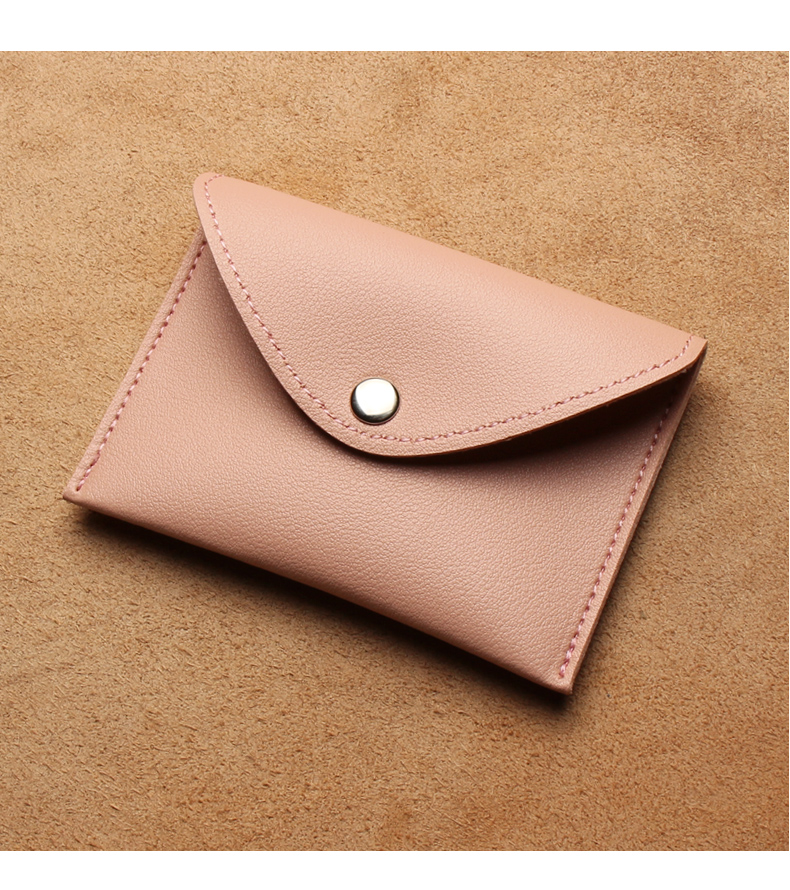 封筒型フラップ式本革名刺入れ