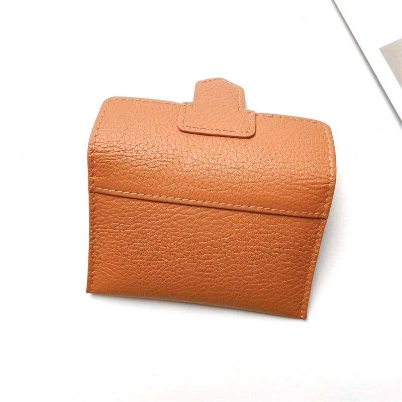 https://fulmo-img-server.com/cardcasemarket/db278897-16c3-41a6-8af4-97a4aeeed250.jpg