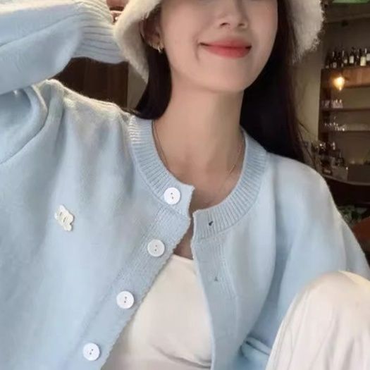 https://fulmo-img-server.com/cardibloom/1756632963819_won98fxb_xizh22et.jpeg