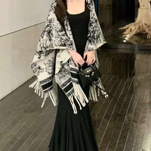 レディースカーディガン エレガントフリンジショール　ロング丈