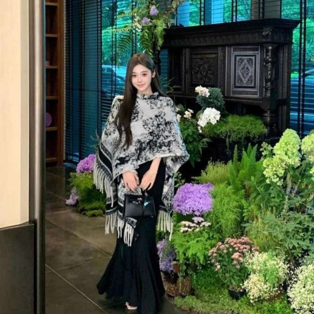 レディースカーディガン エレガントフリンジショール　ロング丈