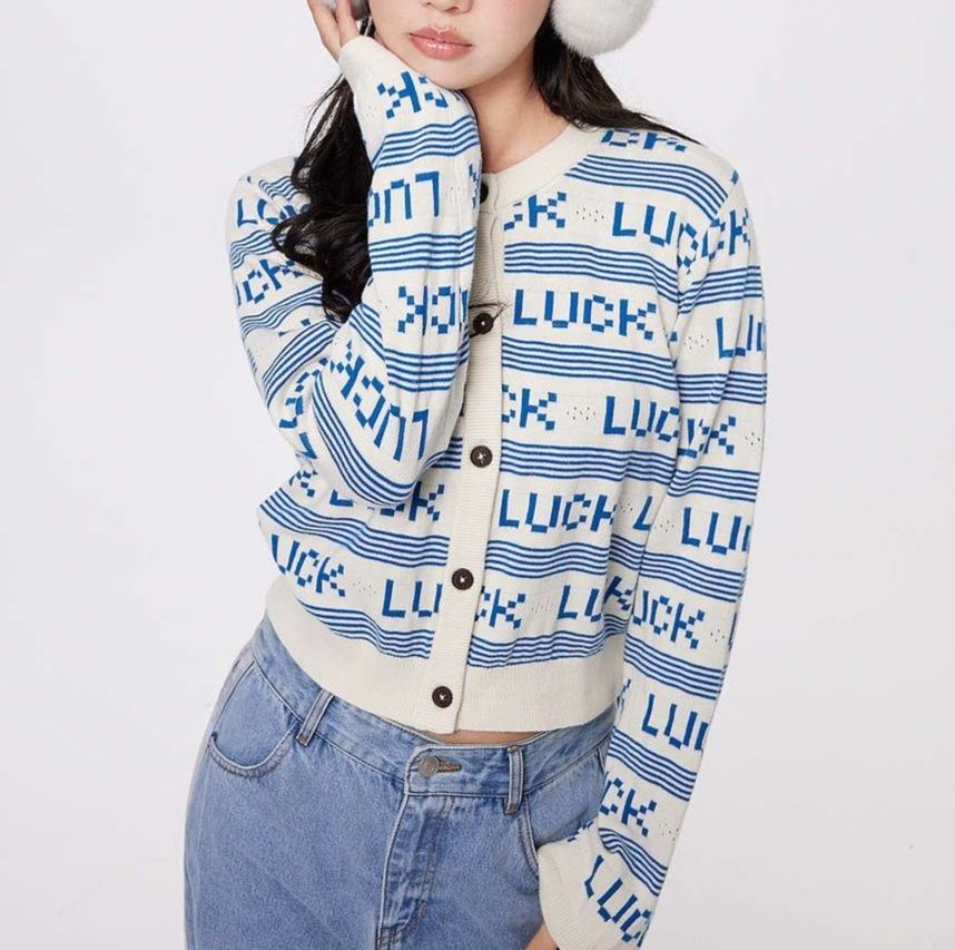 レディースカーディガン レトロ文字デザイン クロップド丈カーディガン　ショート丈